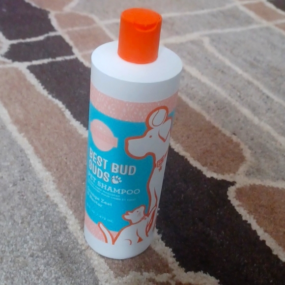 Scentsy Dog Scentsy Best Bud Suds Pet Shampoo Poshmark